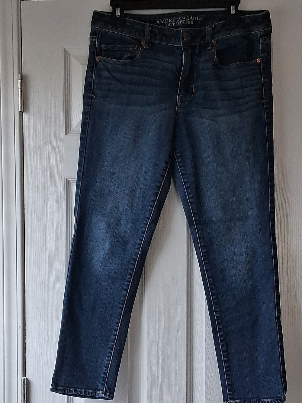 American Eagle Outfitters Women’s Dark Blue Jeans